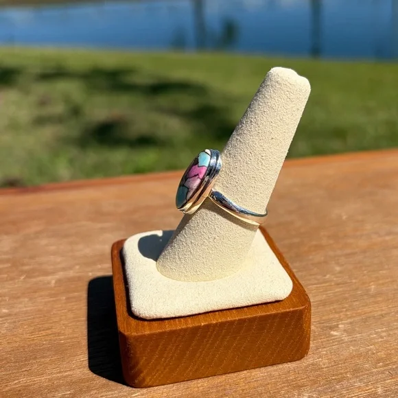 Artisan Crafted Cotton Candy Sterling Silver Oval Ring - Picture 4 of 9